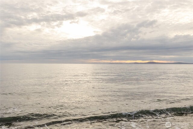 4693 Surfcrest Dr, Oak Harbor, WA 98277 - photo 26