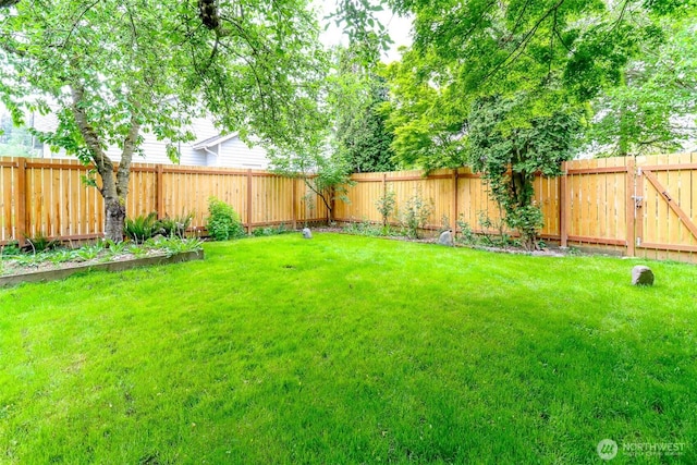 103 Schmid St, Enumclaw, WA 98022 - view of yard