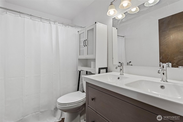 3812 R Ave, Anacortes, WA 98221 - full bath with double vanity and toilet