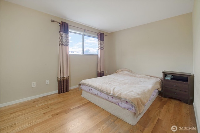 5320 25th Ave S, Seattle, WA 98108 - bedroom with wood finished floors and baseboards