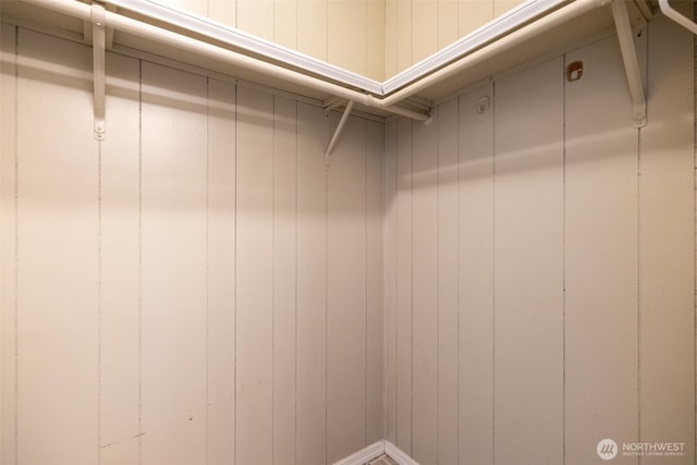 3701 Gun Club Rd Unit 16, Yakima, WA 98901 - view of walk in closet