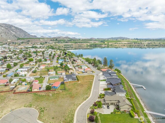 713 1st St S, Brewster, WA 98812