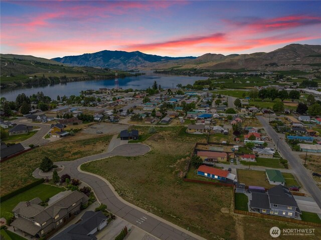 713 1st St S, Brewster, WA 98812