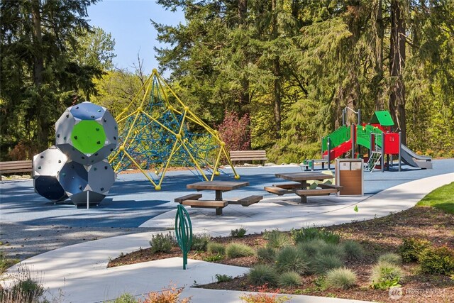 11434 SE 84th St Unit 34, Newcastle, WA 98056 - view of home's community
