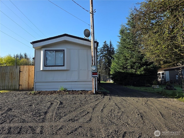 17925 Jordan St SW, Rochester, WA 98579 - view of side of property with fence