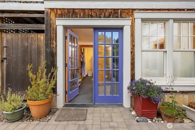 8285 NE Beck Rd, Bainbridge Island, WA 98110 - view of property entrance