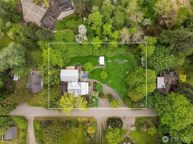 8285 NE Beck Rd, Bainbridge Island, WA 98110 - aerial overview of property's location with property parcel outlined