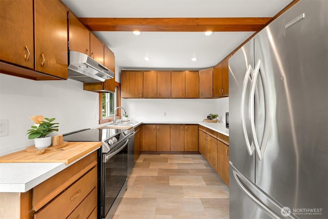 1414 Roy Rd, Bellingham, WA 98229 - kitchen featuring stainless steel appliances, under cabinet range hood, a sink, recessed lighting, and light countertops