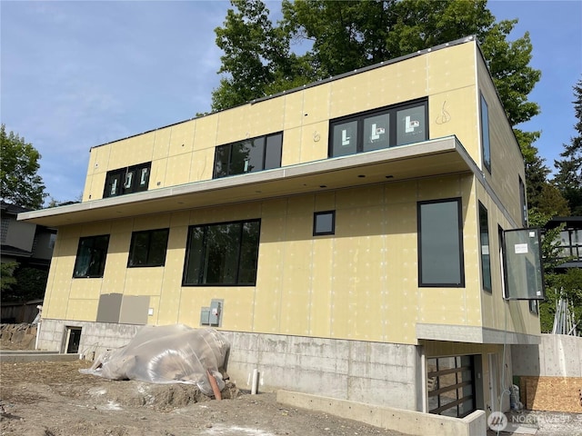 6950 SE Maker St, Mercer Island, WA 98040 - view of rear view of house