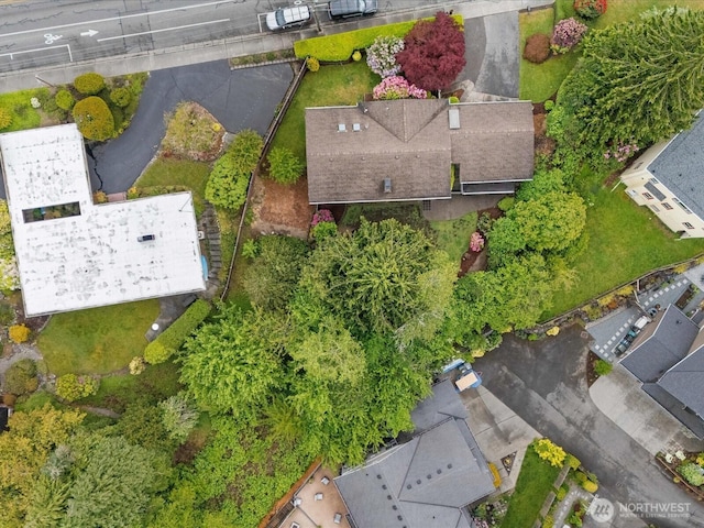 8711 Bowdoin Way, Edmonds, WA 98026 - drone / aerial view