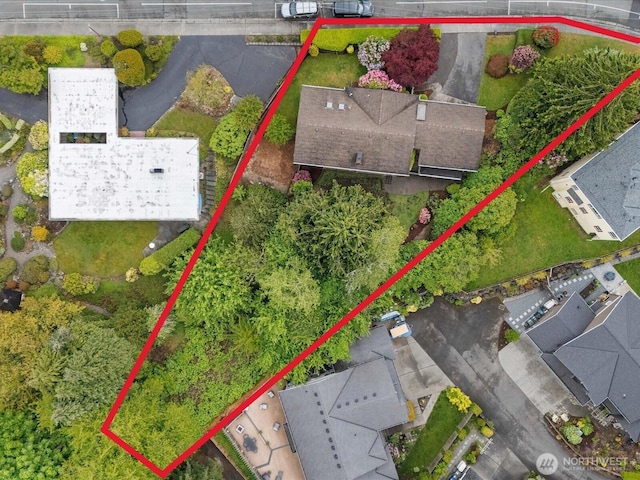 8711 Bowdoin Way, Edmonds, WA 98026 - aerial view of property and surrounding area featuring property parcel outlined