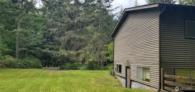 22930 115th Ave SW, Vashon, WA 98070 - view of side of property with a yard