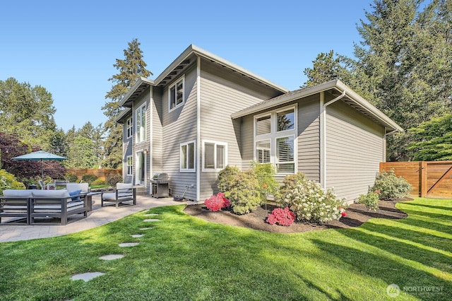 922 Chelan Ave NE, Renton, WA 98059 - back of house with a patio area and outdoor lounge area