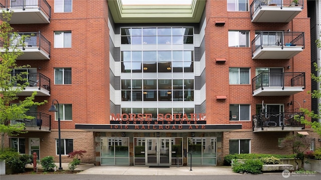 1015 Railroad Ave Unit 415, Bellingham, WA 98225 - view of apartment building / complex