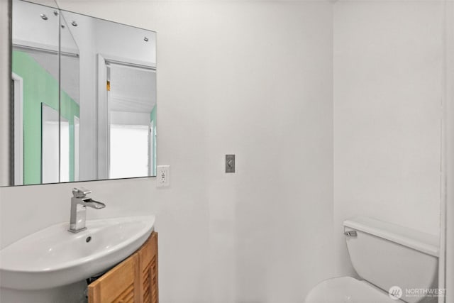 7618 19th St W, Tacoma, WA 98466 - half bath featuring toilet and vanity
