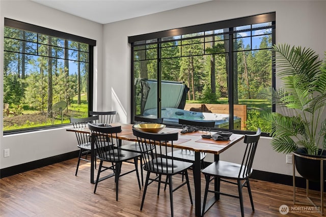1591 Coal Mine Way, Cle Elum, WA 98922 - sunroom / solarium featuring a jacuzzi