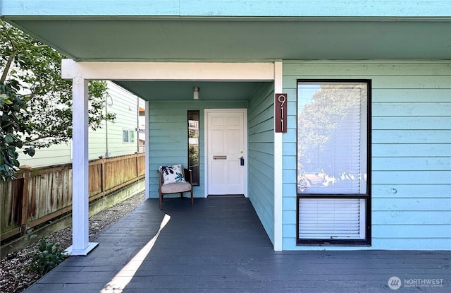 911 N 72nd St, Seattle, WA 98103 - property entrance with covered porch