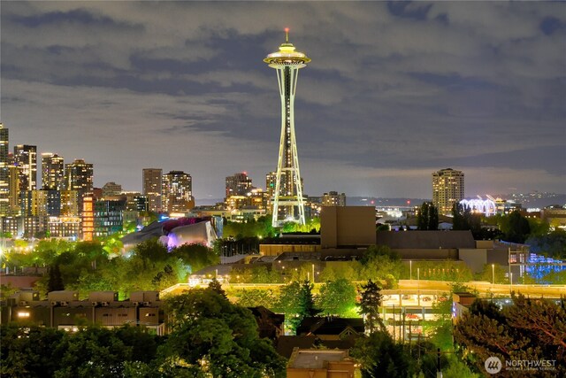 922 Nob Hill Ave N, Seattle, WA 98109 - photo 35