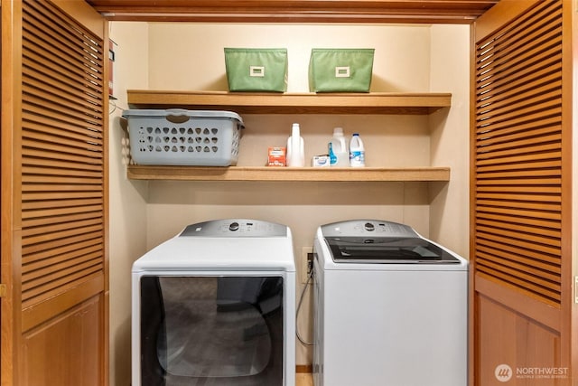 6206 SW Tiger Tail Dr, Olympia, WA 98512 - laundry area featuring separate washer and dryer