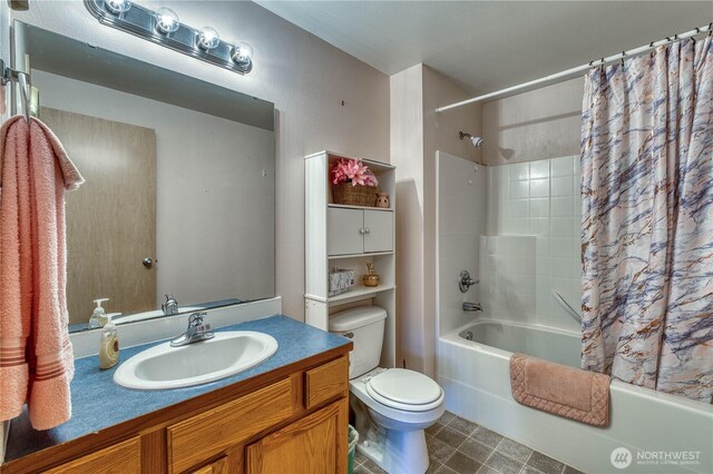 20282 NW Cedar Ln, Poulsbo, WA 98370 - full bath featuring toilet, shower / tub combo with curtain, and vanity