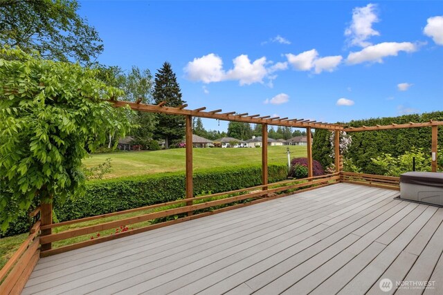 7521 Sterling Pl, Arlington, WA 98223 - deck with a yard