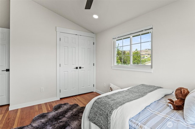 21 Hexon Rd, Selah, WA 98942 - bedroom featuring lofted ceiling, wood finished floors, baseboards, a closet, and recessed lighting