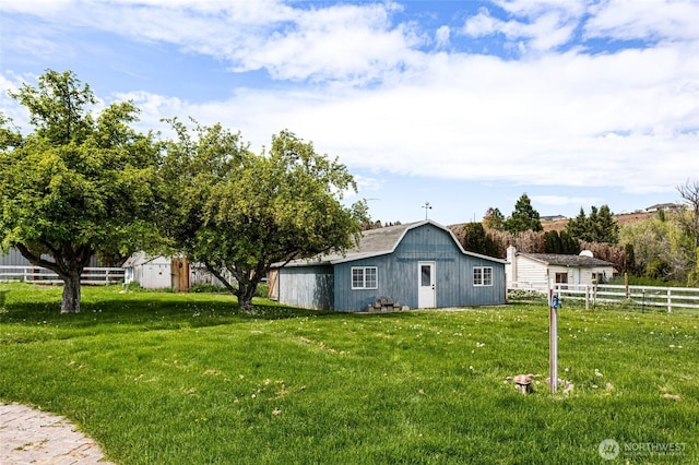 21 Hexon Rd, Selah, WA 98942 - view of yard with a barn and an outdoor structure