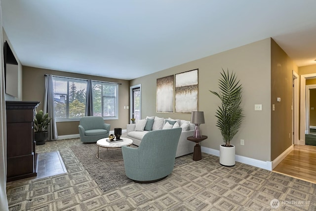 4105 Providence Point Dr SE, Issaquah, WA 98029 - living room featuring baseboards
