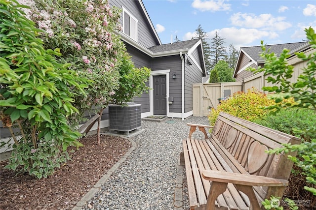 4307 Abigail Dr NE, Lacey, WA 98516 - view of yard with central AC and fence