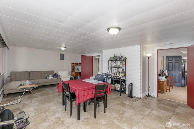 3822 Shelby Rd, Lynnwood, WA 98087 - dining area featuring baseboards