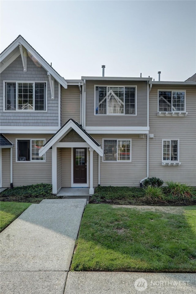 23120 SE Black Nugget Rd Unit A2, Issaquah, WA 98029 - townhome / multi-family property featuring a front yard