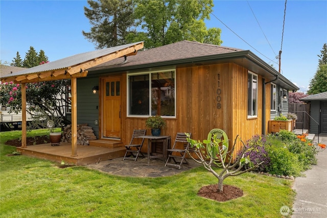 11008 2nd Ave S, Seattle, WA 98168 - back of property with roof with shingles