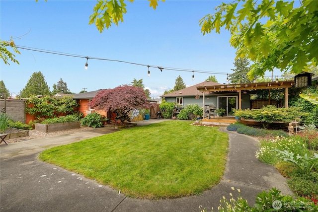 11008 2nd Ave S, Seattle, WA 98168 - view of yard