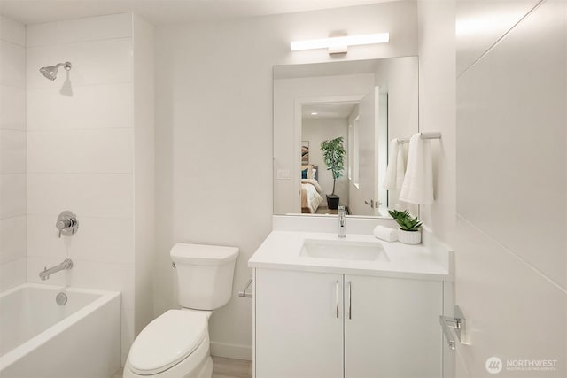 290 118th Ave SE, Bellevue, WA 98005 - full bath with toilet, vanity, shower / washtub combination, and connected bathroom