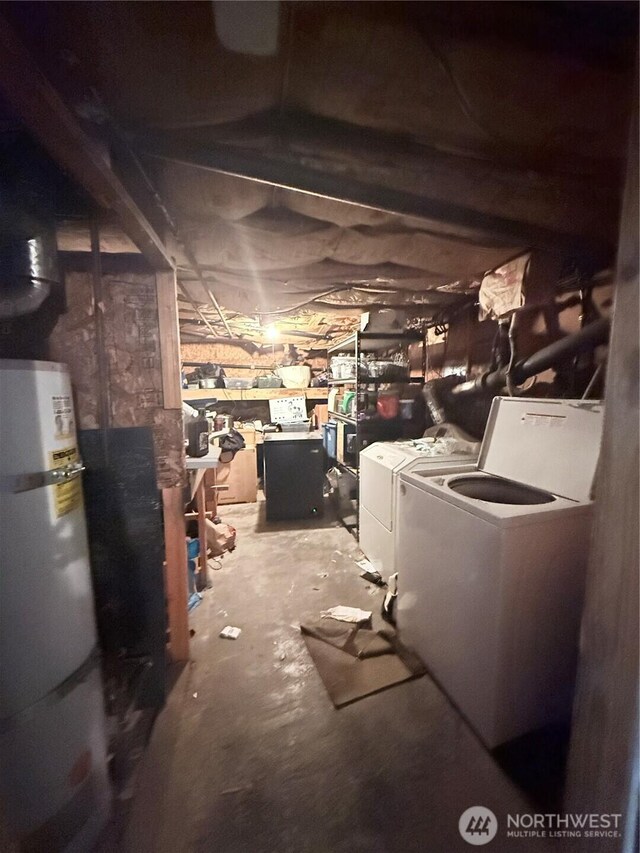 328 S Division St, Auburn, WA 98001 - unfinished below grade area featuring washing machine and dryer and water heater