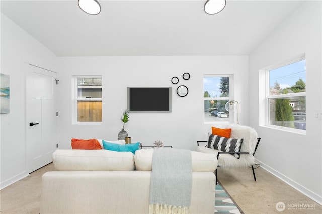 2805 S 11th St, Tacoma, WA 98405 - living room with baseboards