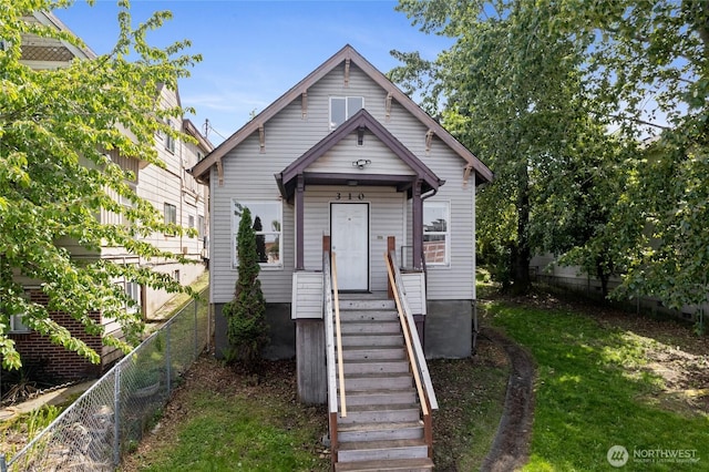 310 S 28th St, Tacoma, WA 98402 - view of front of property with fence