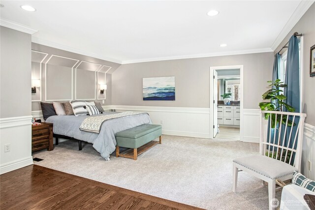 8150 Evergreen Ln, Mercer Island, WA 98040 - bedroom with crown molding, wood finished floors, a wainscoted wall, and recessed lighting