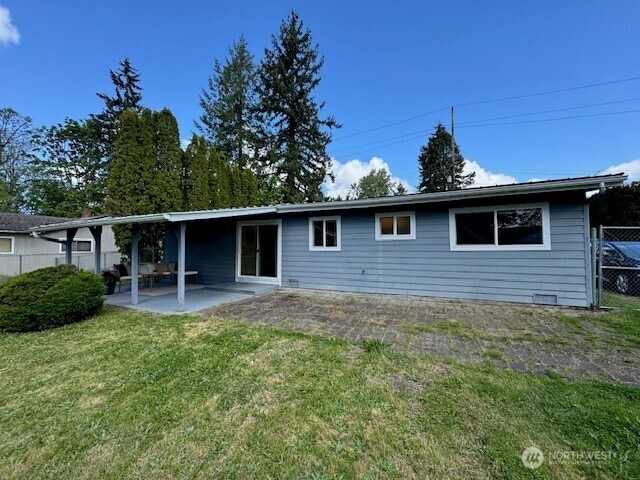 11519 SE 169th St, Renton, WA 98055 - rear view of property featuring a patio area