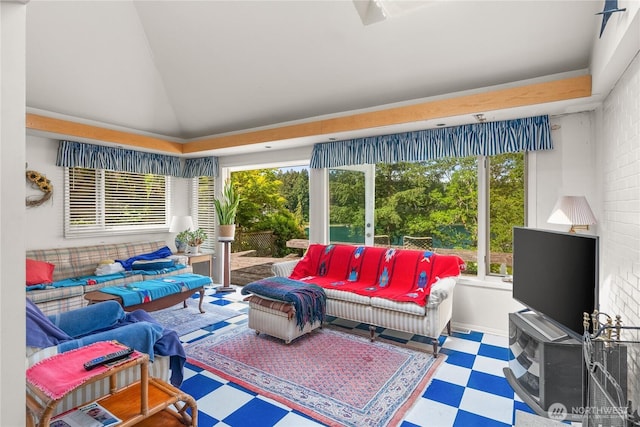 16 Loch Ln SW, Lakewood, WA 98499 - sunroom / solarium featuring healthy amount of natural light and vaulted ceiling