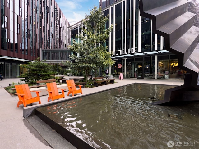 1808 Minor Ave Unit 301, Seattle, WA 98101 - view of swimming pool