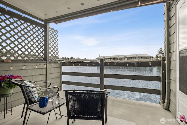 7 Lake Bellevue Dr Unit 109, Bellevue, WA 98005 - balcony featuring a water view