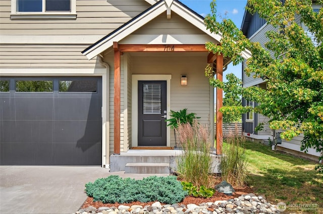 704 Springside Ln, Bellingham, WA 98226 - property entrance featuring driveway