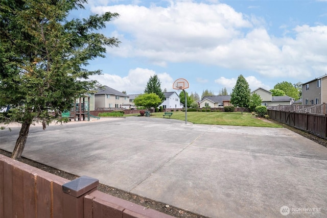 18509 11th Ln E, Spanaway, WA 98387 - view of sport court featuring a residential view and community basketball court