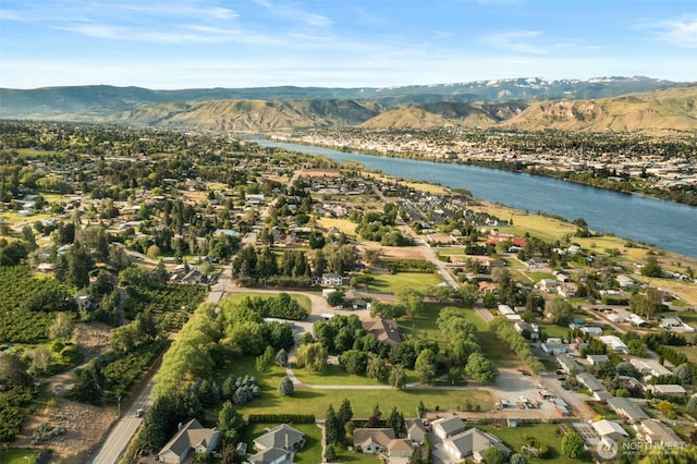 2720 NW Cascade Ave, East Wenatchee, WA 98802 - aerial view of property's location with a water and mountain view and nearby suburban area