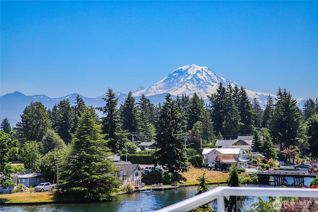 2815 211th Ave E, Lake Tapps, WA 98391 - mountain view featuring a large body of water