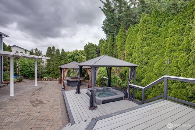 16016 NE 41st St, Vancouver, WA 98628 - deck featuring a gazebo and a hot tub