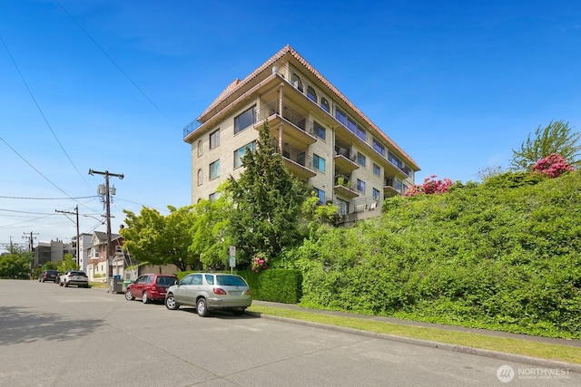 610 Aloha St Unit 303, Seattle, WA 98109 - view of property