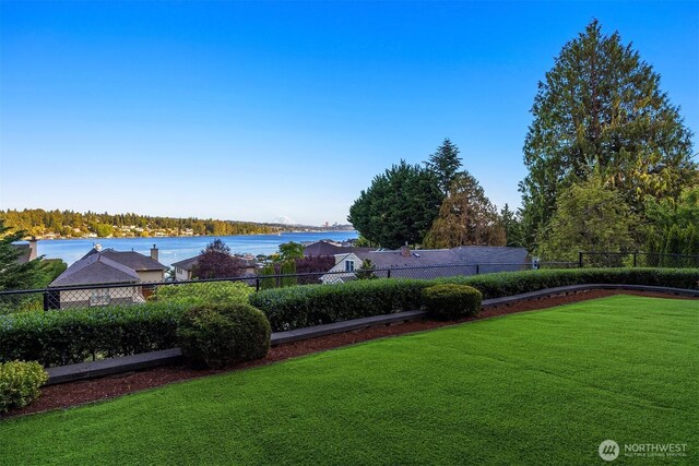 8553 NE Juanita Dr, Kirkland, WA 98034 - view of yard featuring a water view