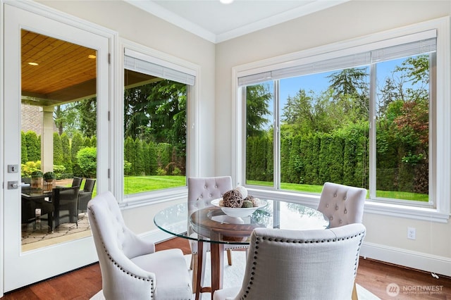 9827 NE 20th St, Bellevue, WA 98004 - dining room featuring wood finished floors and baseboards